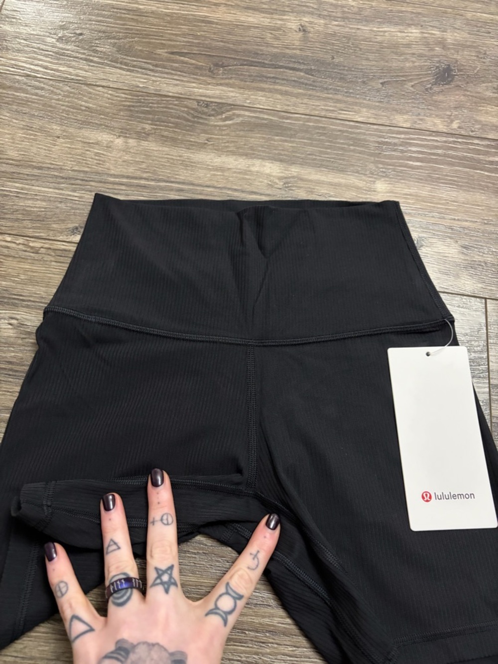 NWT Lululemon Align Ribbed High-Rise Short 6” (Black) Size 4 - Picture 6 of 7